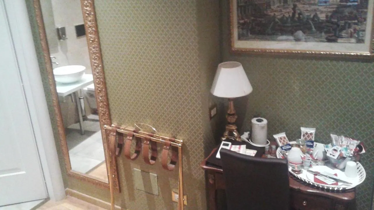 Trevi Qq Rooms Rome Bed & Breakfast