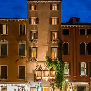 Santo Stefano 3* Venice