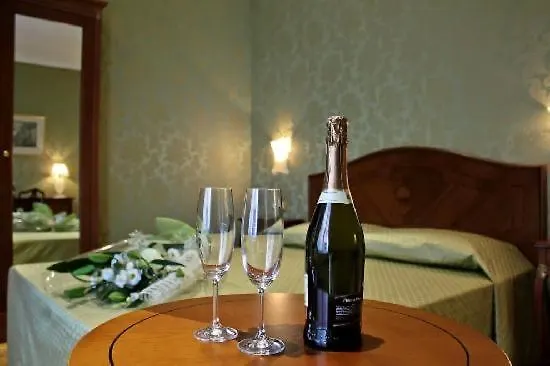 Bed & Breakfast Trevi Qq Rooms Rome