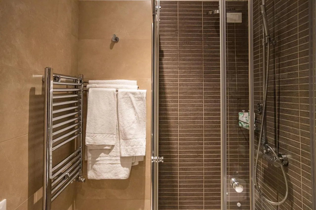 Trevi Qq Rooms Rome 2*,  Italy