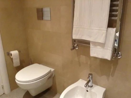 Bed & Breakfast Trevi Qq Rooms Rome
